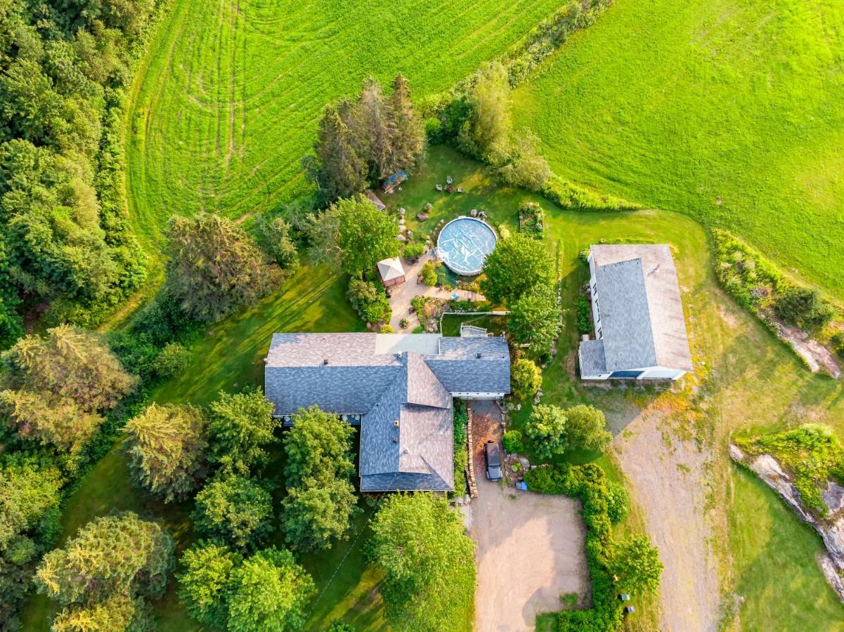 Gite Le Grandelinois Saint-Paulin ภายนอก รูปภาพ